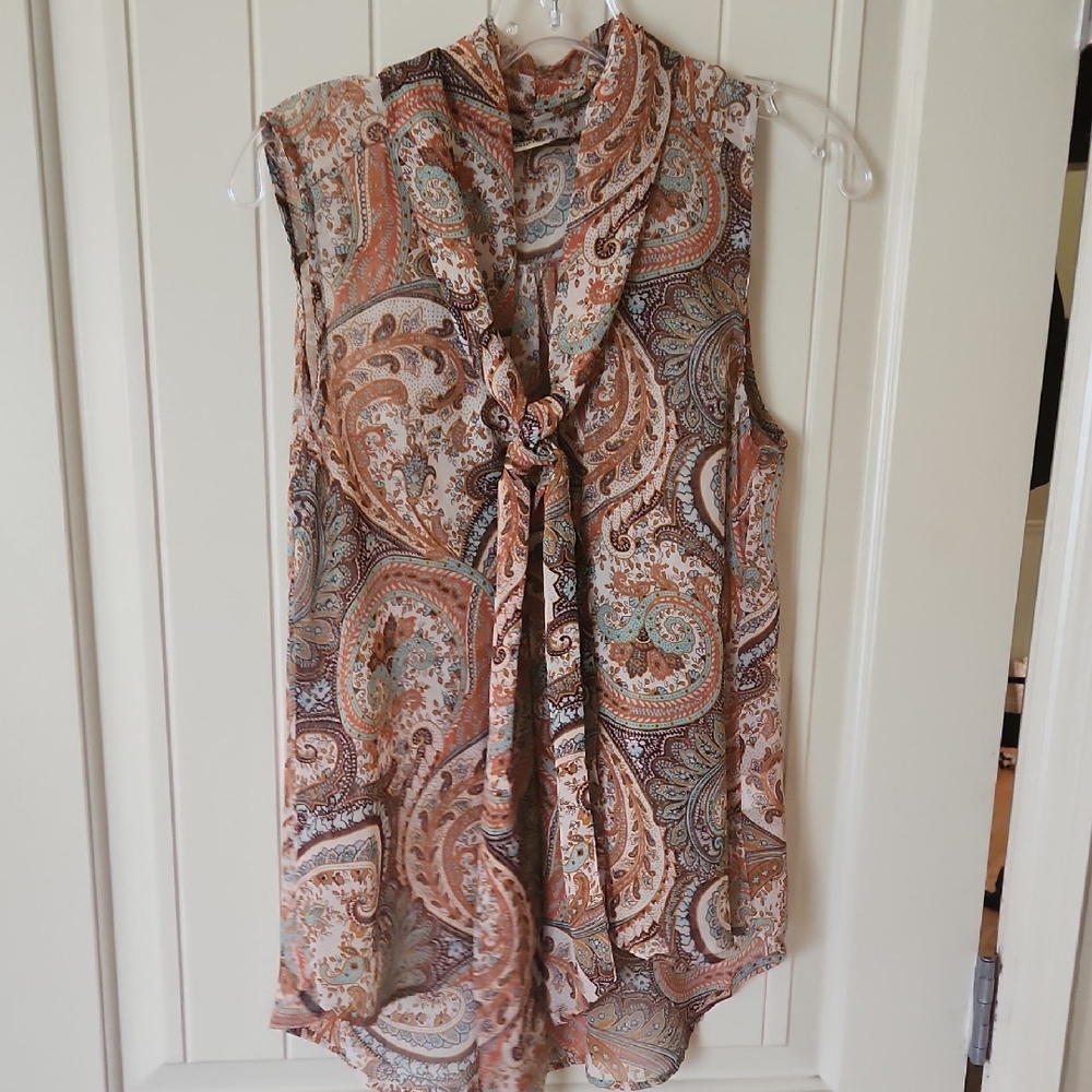 Paisley Sleeveless Blouse